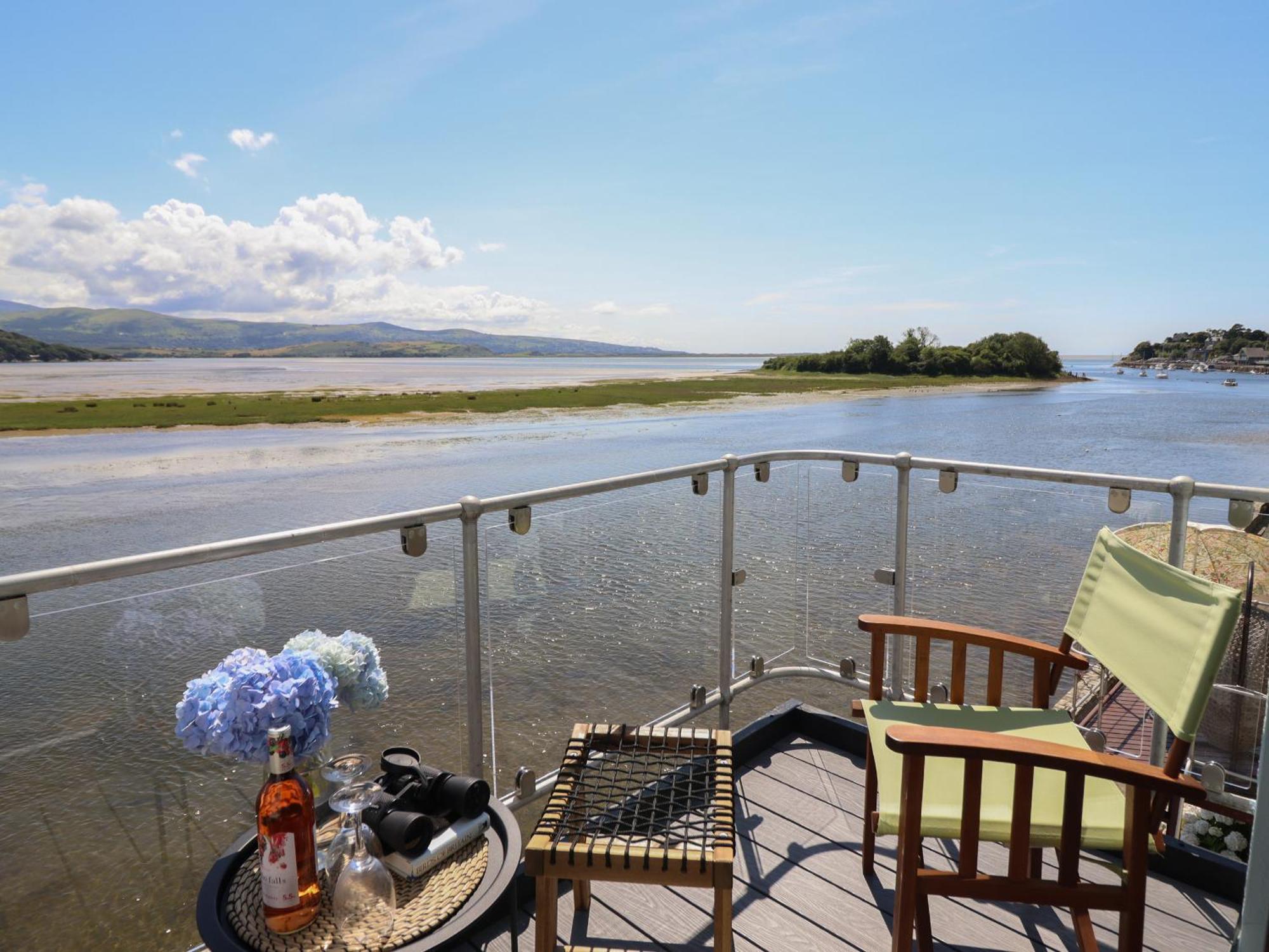 Estuary Escape Apartment Портмадог Екстериор снимка